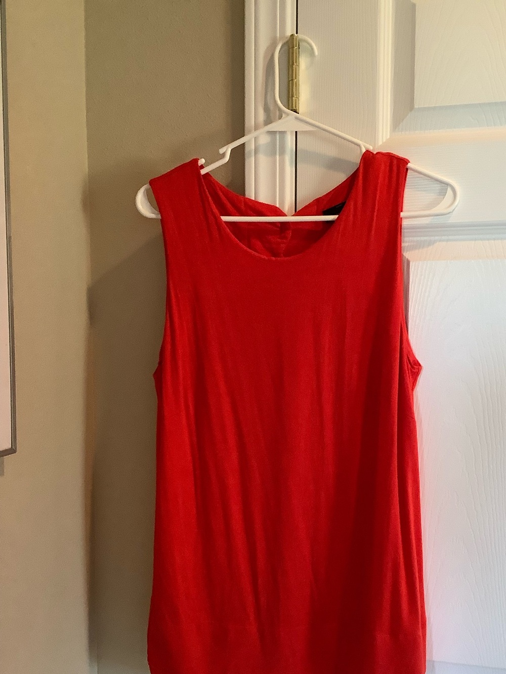 Halogen Sleeveless Sleeveless Top in Bright Red